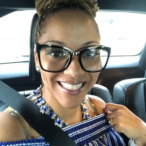 Meet your Posher, Kelli